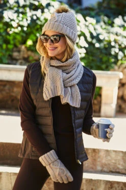 Kelly Stone Cable Knit Scarf