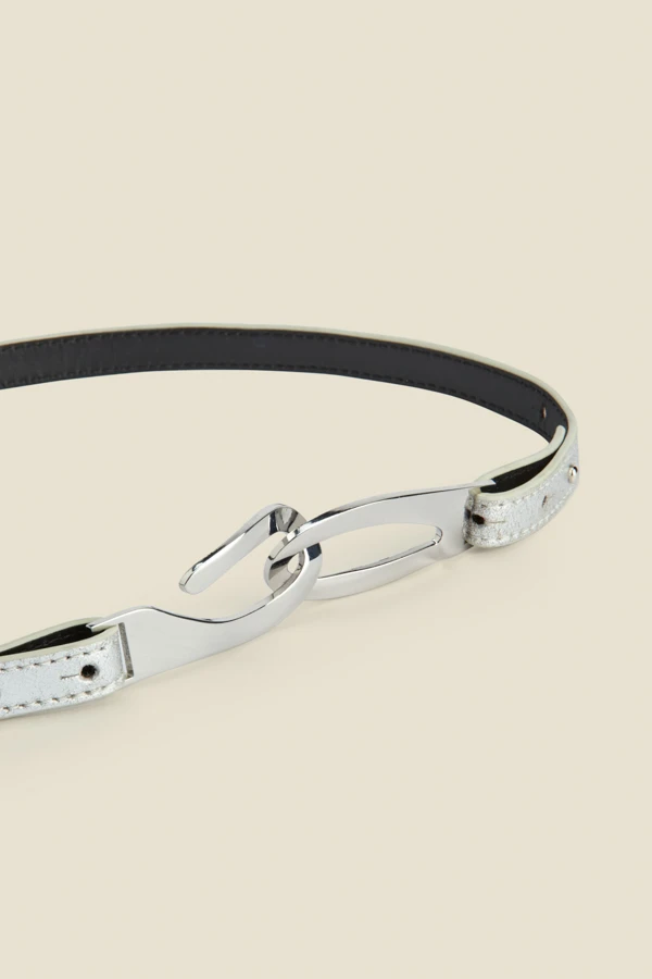 Silver Patent Leather Slim Waist Belt With Silver Clasp - Image 3